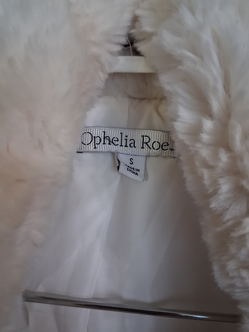 Cream Faux Fur Jacket - Women's Cozy Coat - Picture 3 of 6